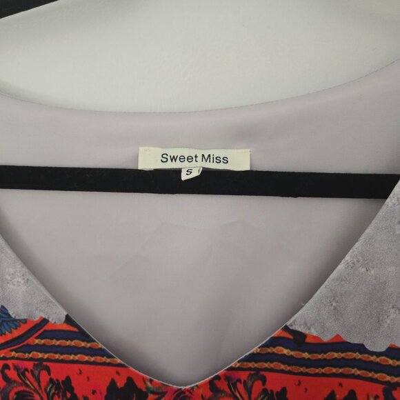 Sweet Miss Dress - Picture 2 of 4